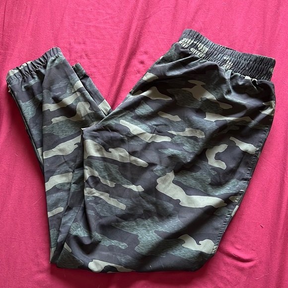 Old Navy Stretchtech causal joggers - Picture 1 of 6